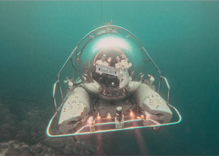nusa penida activity - submarine adventure
